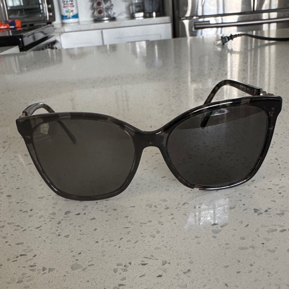Authentic Pre owners Michael Kors
